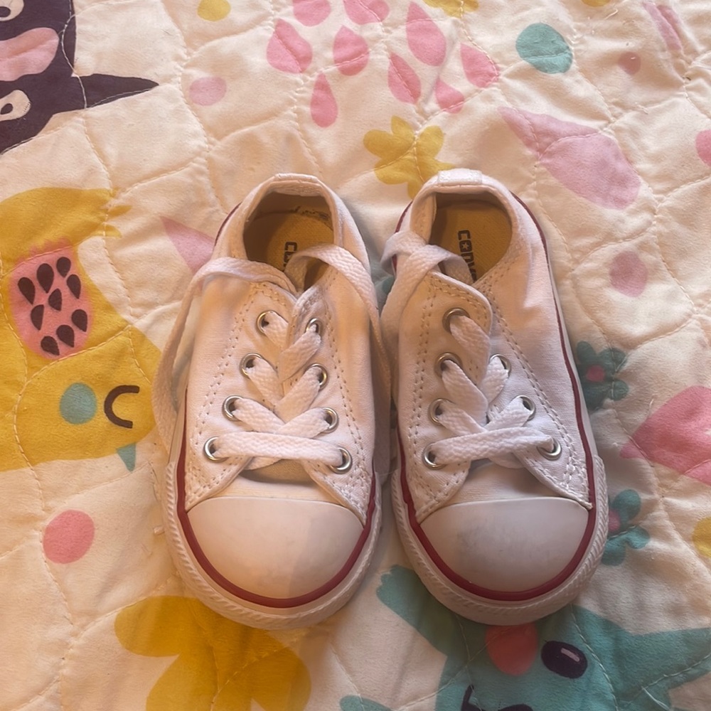 Converse kids shoes